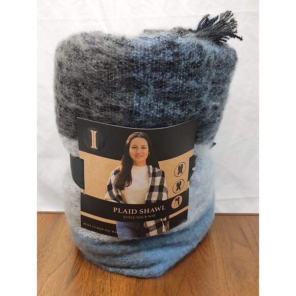 New Womens Igloos Blue/Grey PLAID SHAWL Wrap Warm And Soft - Picture 1 of 12